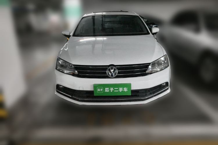 Used Volkswagen Sagitar 2015 1.6L Automatic Comfort Model Front
