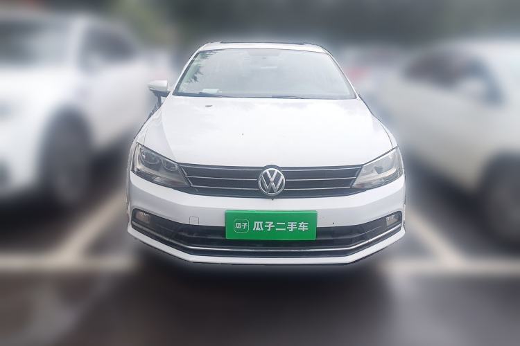 Used Volkswagen Sagitar 2015 1.6L Automatic Comfort Model Front