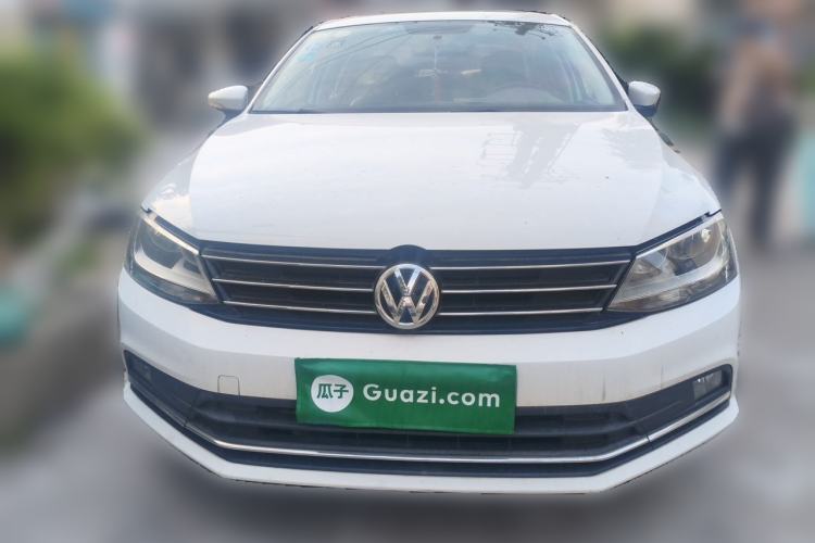 Used Volkswagen Sagitar 2015 1.6L Automatic Comfort Model Front