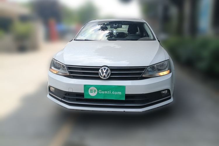Used Volkswagen Sagitar 2015 230TSI Automatic Comfort Version Front