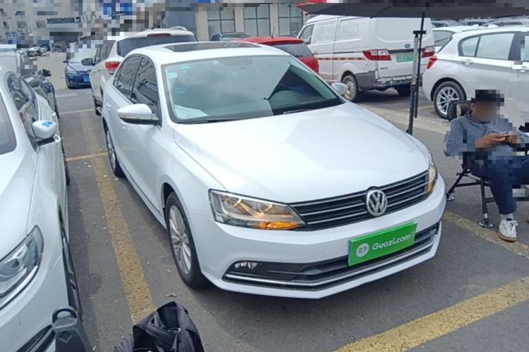 Used Volkswagen Sagitar 2015 1.6L Automatic Comfort Model Front Right 45 Deg