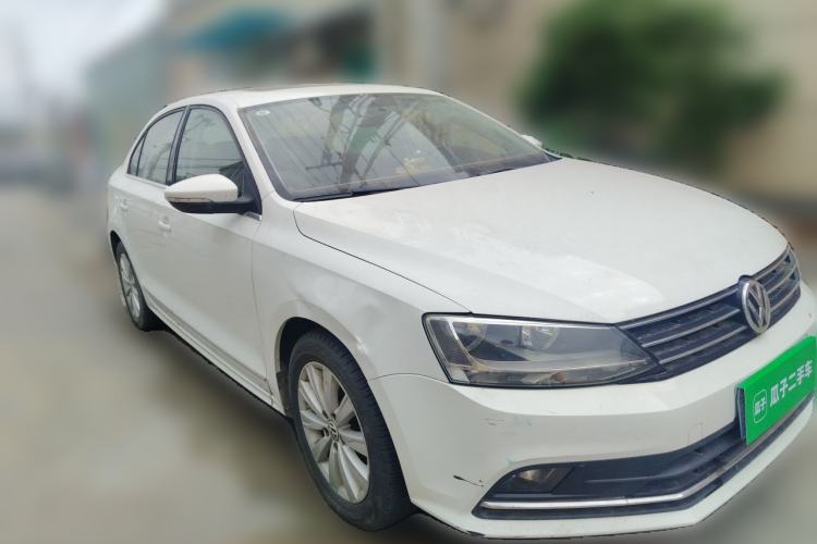 Used Volkswagen Sagitar 2015 1.6L Automatic Comfort Model Front Right 45 Deg