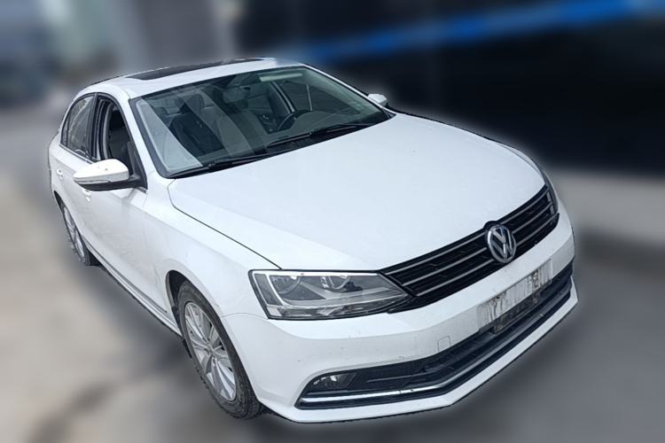 Used Volkswagen Sagitar 2015 1.6L Automatic Comfort Model Front Right 45 Deg
