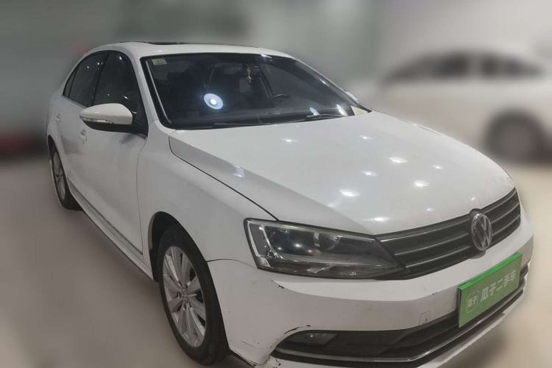 Used Volkswagen Sagitar 2015 1.6L Automatic Comfort Model Front Right 45 Deg