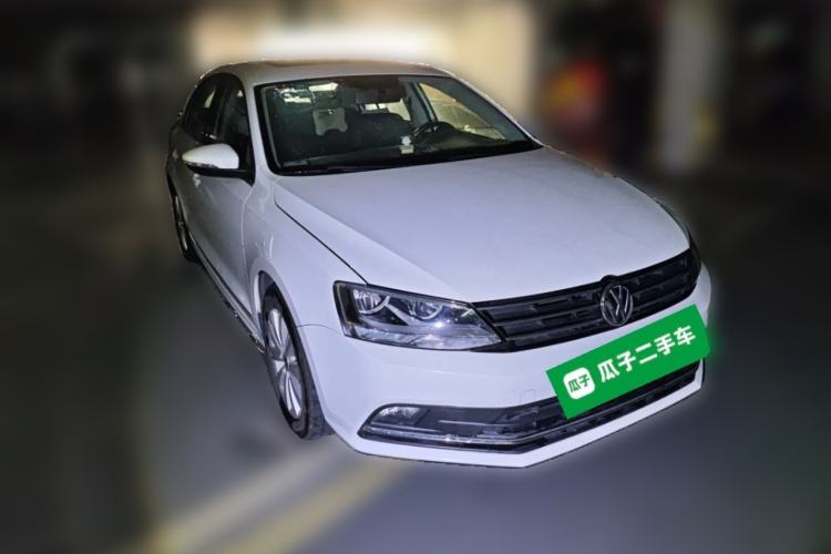 Used Volkswagen Sagitar 2015 1.6L Automatic Comfort Model Front Right 45 Deg