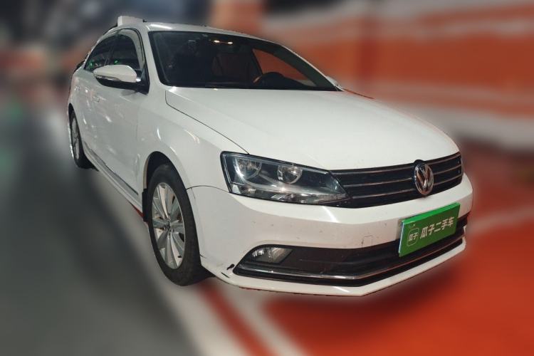 Used Volkswagen Sagitar 2015 1.6L Automatic Comfort Model Front Right 45 Deg