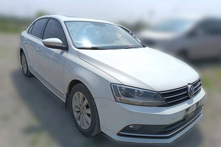 Used Volkswagen Sagitar 2015 1.6L Automatic Comfort Model Front Right 45 Deg