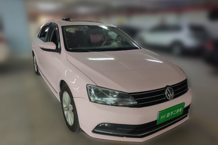 Used Volkswagen Sagitar 2015 1.6L Automatic Comfort Model Front Right 45 Deg
