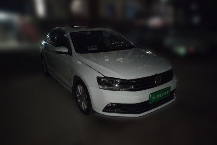 Used Volkswagen Sagitar 2015 1.6L Automatic Comfort Model Front Right 45 Deg