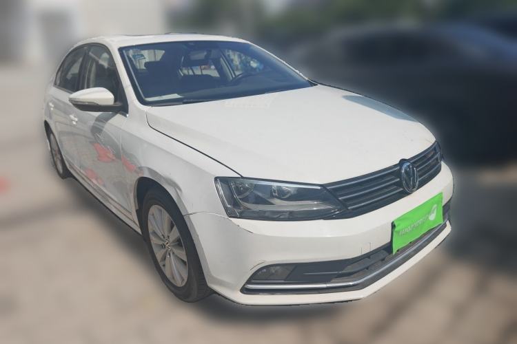 Used Volkswagen Sagitar 2015 1.6L Automatic Comfort Model Front Right 45 Deg