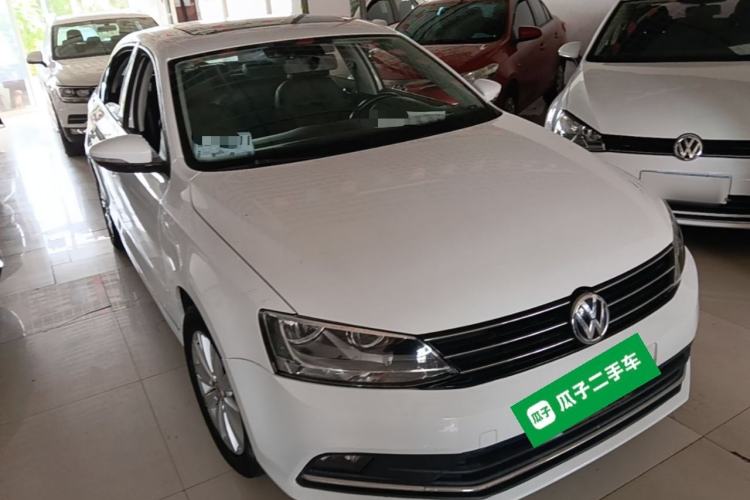 Used Volkswagen Sagitar 2015 1.6L Automatic Comfort Model Front Right 45 Deg