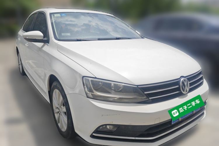 Used Volkswagen Sagitar 2015 1.6L Automatic Comfort Model Front Right 45 Deg