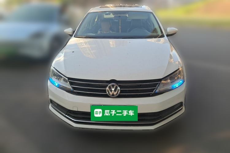 Used Volkswagen Sagitar 2015 230TSI Automatic Comfort Version Front