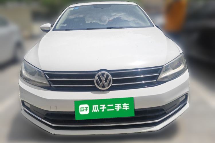 Used Volkswagen Sagitar 2015 1.6L Automatic Comfort Model Front