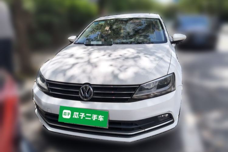 Used Volkswagen Sagitar 2015 1.6L Automatic Comfort Model Front