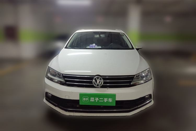 Used Volkswagen Sagitar 2015 1.6L Automatic Comfort Model Front