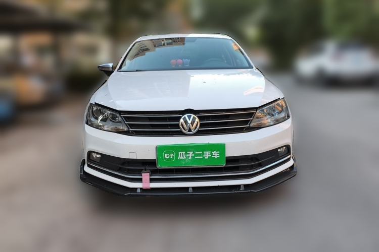 Used Volkswagen Sagitar 2015 230TSI Automatic Comfort Version Front