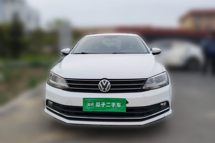 Used Volkswagen Sagitar 2015 1.6L Automatic Comfort Model Front