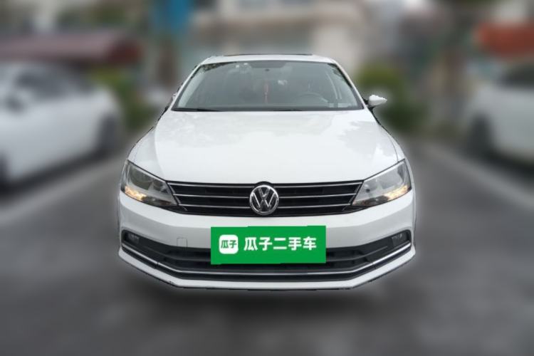 Used Volkswagen Sagitar 2015 1.6L Automatic Comfort Model Front