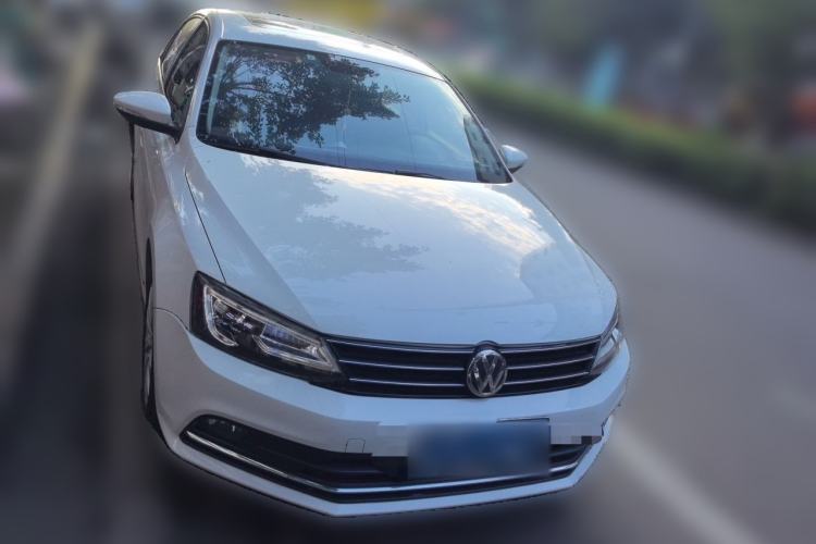 Used Volkswagen Sagitar 2015 1.6L Automatic Comfort Model Front