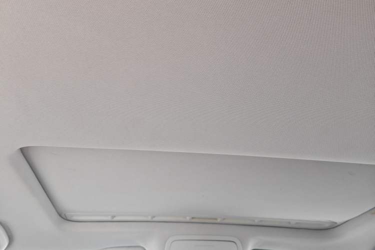 Used Volkswagen Sagitar 2015 230TSI Automatic Luxury Model Headliner