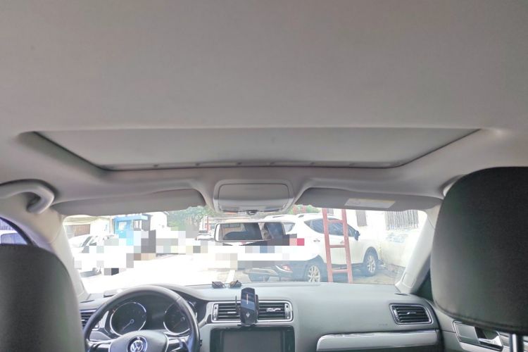 Used Volkswagen Sagitar 2015 1.6L Manual Comfort Model Headliner