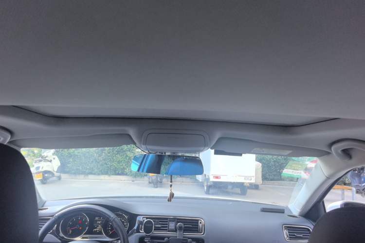 Used Volkswagen Sagitar 2015 1.6L Automatic Comfort Model Headliner