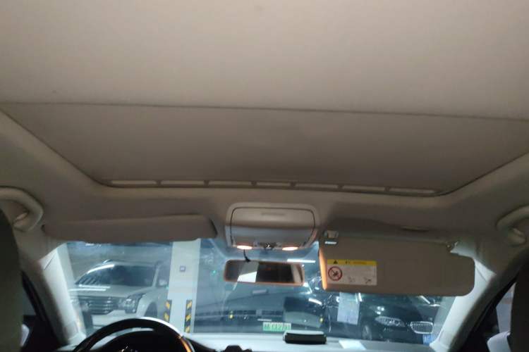Used Volkswagen Sagitar 2015 1.6L Automatic Comfort Model Headliner