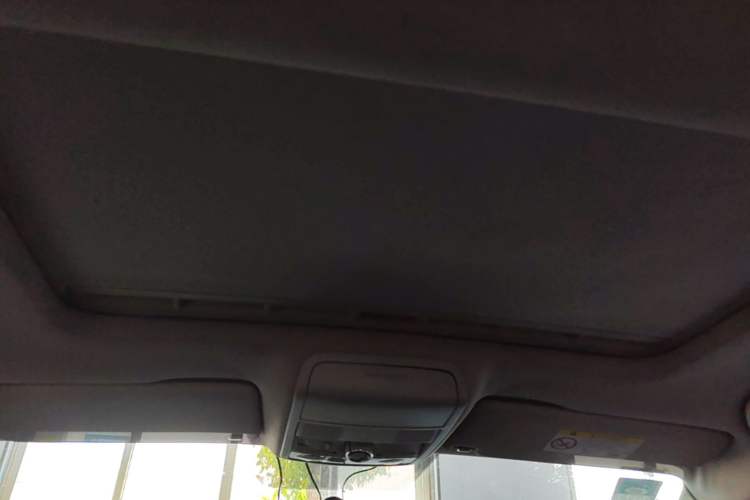 Used Volkswagen Sagitar 2015 1.6L Automatic Comfort Model Headliner