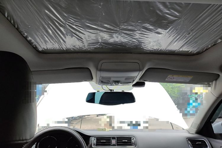 Used Volkswagen Sagitar 2015 230TSI Automatic Comfort Version Headliner