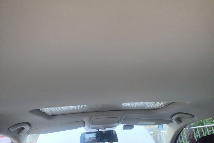 Used Volkswagen Sagitar 2015 230TSI Manual Comfort Version Headliner