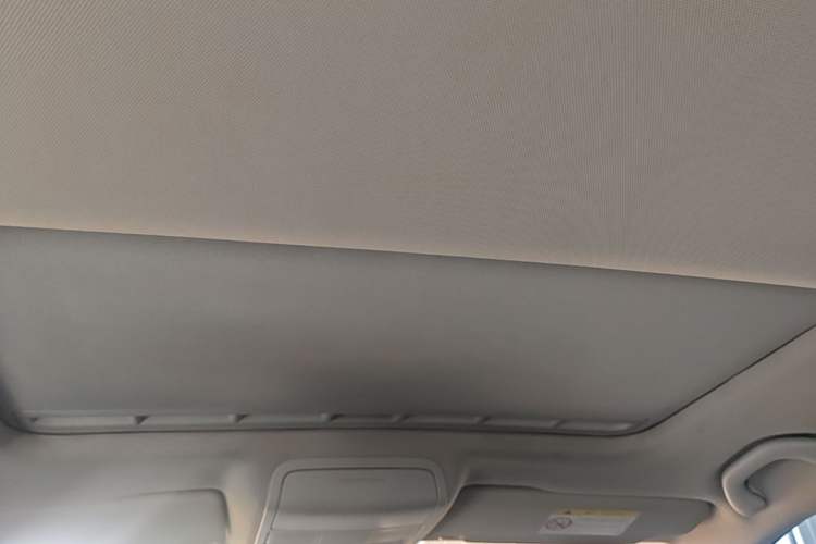 Used Volkswagen Sagitar 2015 1.6L Automatic Comfort Model Headliner