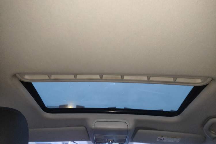 Used Volkswagen Sagitar 2015 1.6L Automatic Comfort Model Headliner