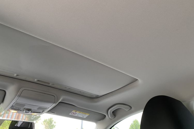 Used Volkswagen Sagitar 2015 1.6L Manual Comfort Model Headliner