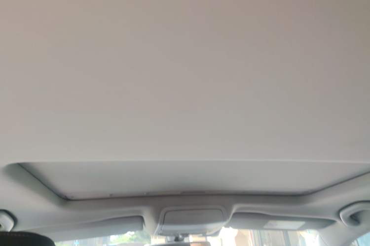 Used Volkswagen Sagitar 2015 280TSI Automatic Flagship Model Headliner