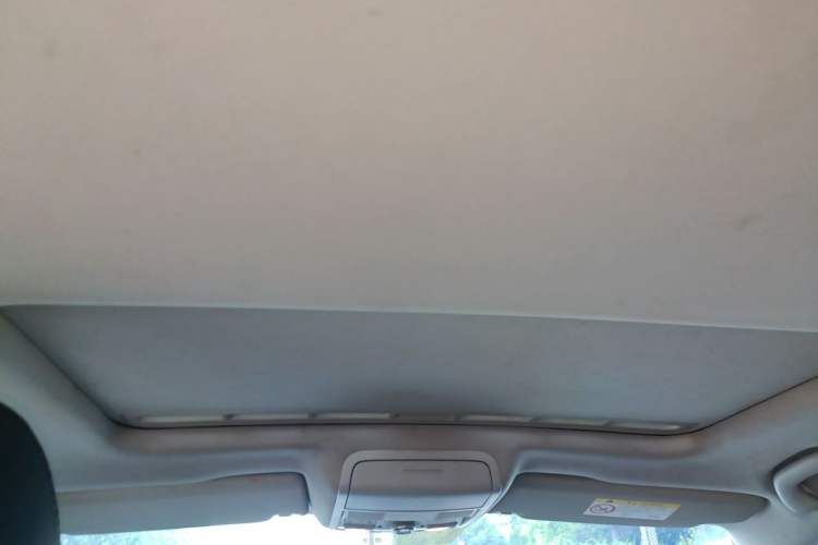 Used Volkswagen Sagitar 2015 230TSI Automatic Comfort Version Headliner