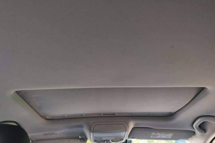 Used Volkswagen Sagitar 2015 230TSI Automatic Luxury Model Headliner