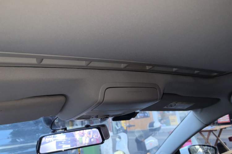 Used Volkswagen Sagitar 2015 1.6L Automatic Comfort Model Headliner