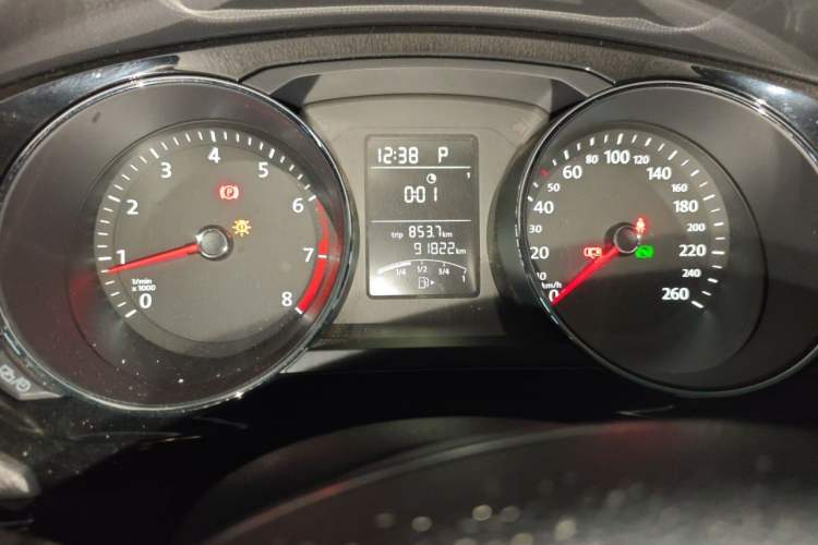 Used Volkswagen Sagitar 2015 1.6L Automatic Comfort Model Instrument Cluster