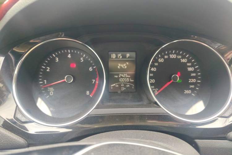 Used Volkswagen Sagitar 2015 1.6L Automatic Comfort Model Instrument Cluster