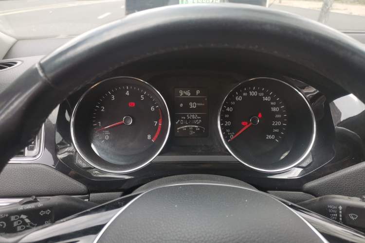 Used Volkswagen Sagitar 2015 1.6L Automatic Comfort Model Instrument Cluster