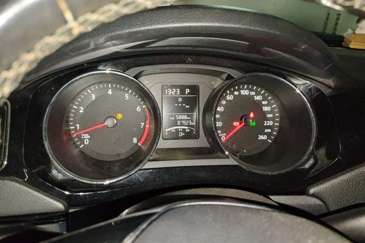 Used Volkswagen Sagitar 2015 1.6L Automatic Comfort Model Instrument Cluster