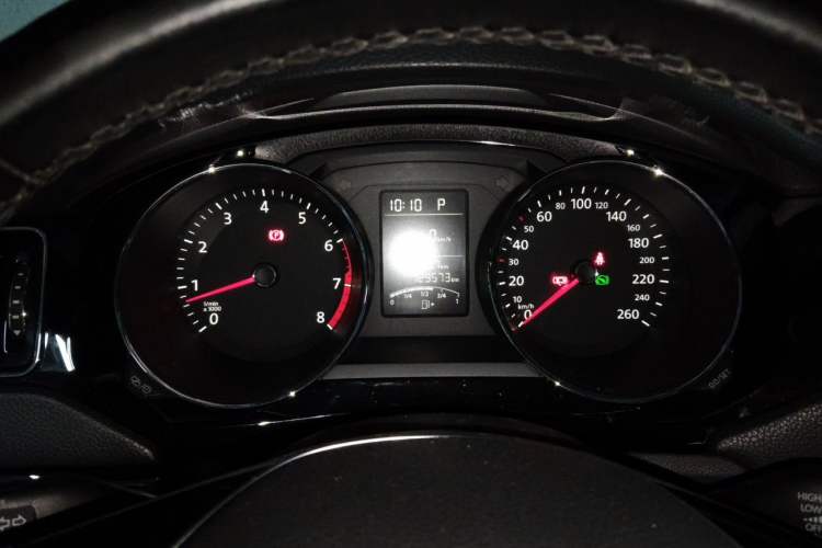 Used Volkswagen Sagitar 2015 1.6L Automatic Comfort Model Instrument Cluster