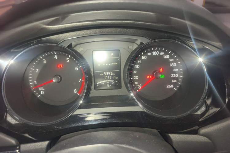 Used Volkswagen Sagitar 2015 1.6L Automatic Comfort Model Instrument Cluster