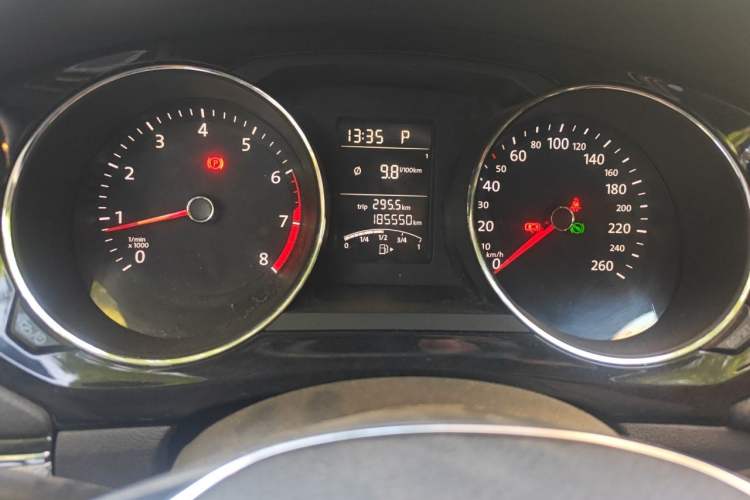 Used Volkswagen Sagitar 2015 1.6L Automatic Comfort Model Instrument Cluster