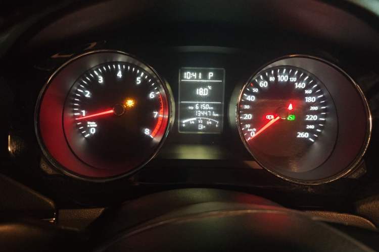 Used Volkswagen Sagitar 2015 1.6L Automatic Comfort Model Instrument Cluster