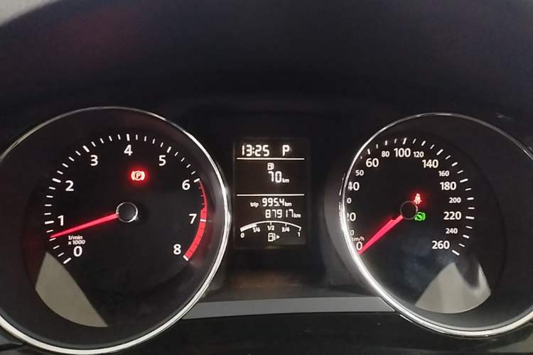 Used Volkswagen Sagitar 2015 1.6L Automatic Comfort Model Instrument Cluster