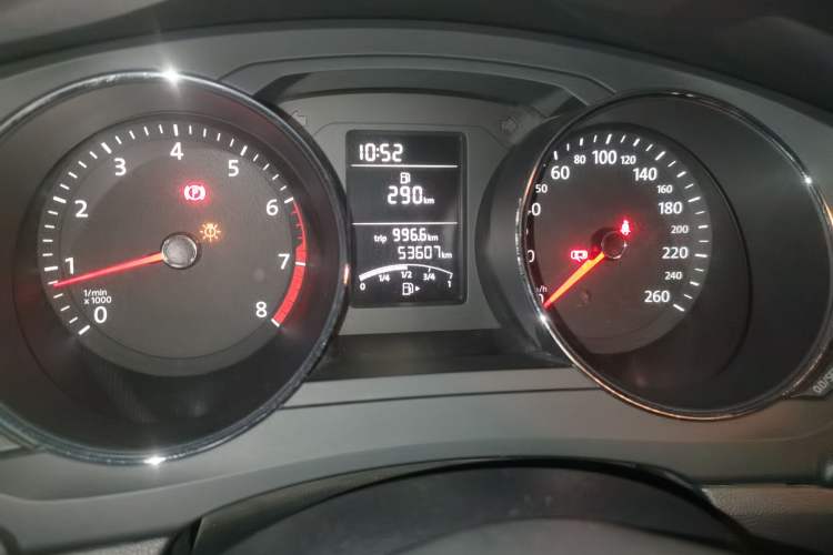 Used Volkswagen Sagitar 2015 1.6L Manual Fashion Edition Instrument Cluster