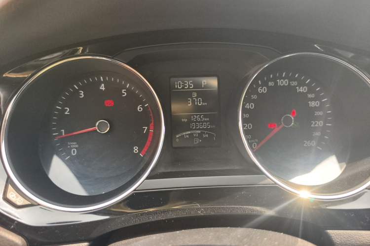 Used Volkswagen Sagitar 2015 1.6L Automatic Comfort Model Instrument Cluster