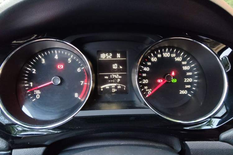 Used Volkswagen Sagitar 2015 1.6L Automatic Comfort Model Instrument Cluster